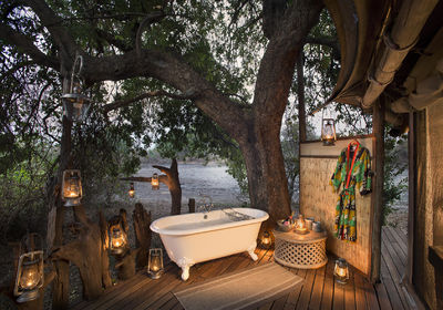 Honeymoon Tent Bathtub